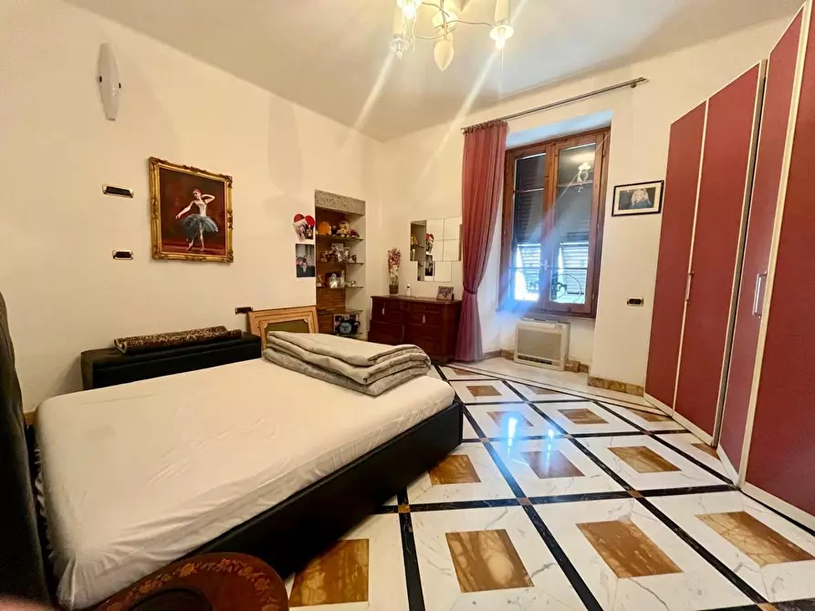 Immagine 16 di Appartamento in vendita  a Massa