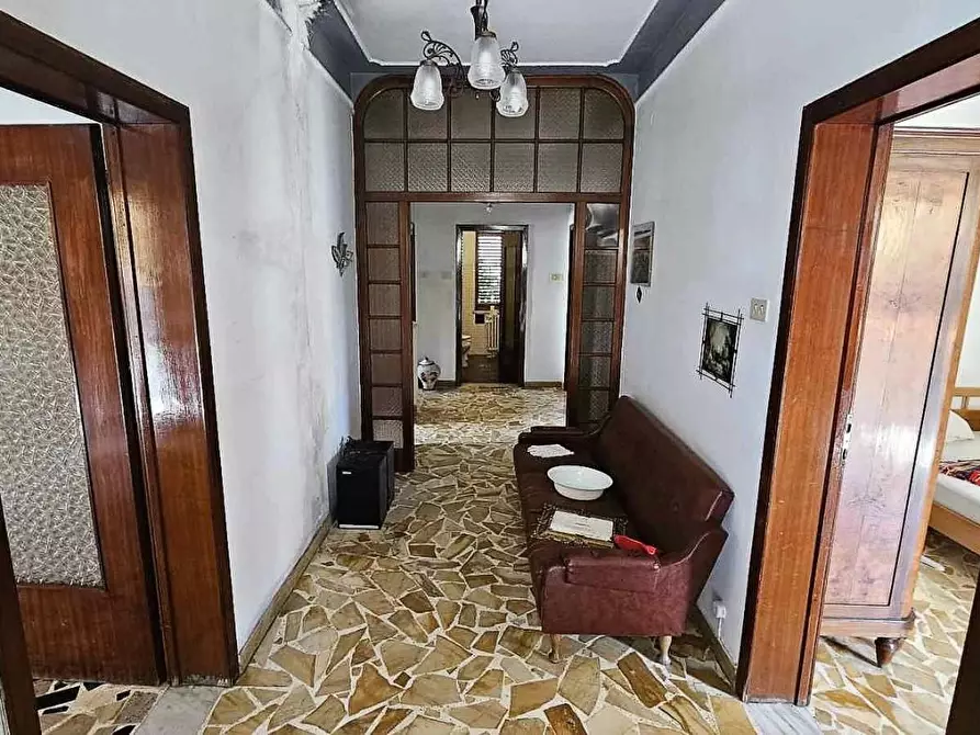 Immagine 10 di Appartamento in vendita  a Massa