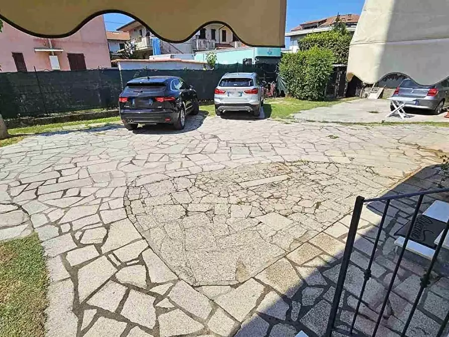 Immagine 5 di Appartamento in vendita  a Massa