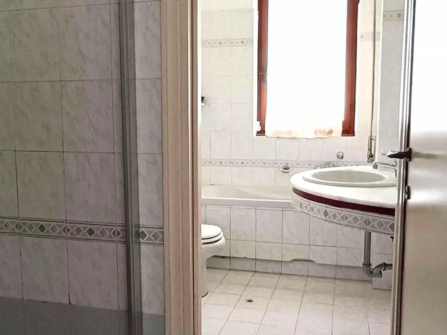 Immagine 15 di Appartamento in vendita  a Massa