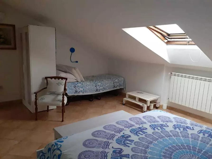 Immagine 11 di Porzione di casa in vendita  a Sarzana