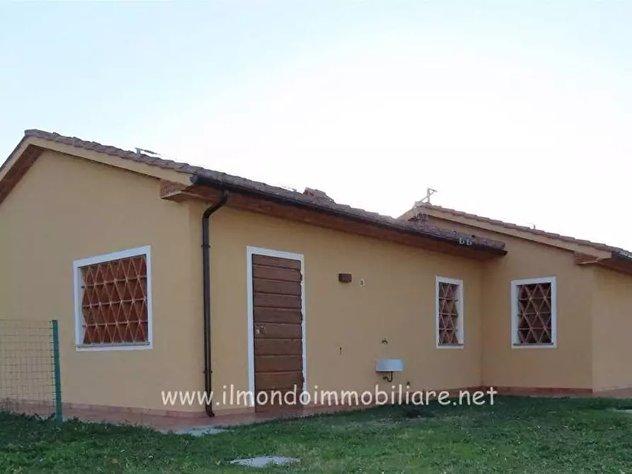 Immagine 7 di Casa indipendente in vendita  a Cecina