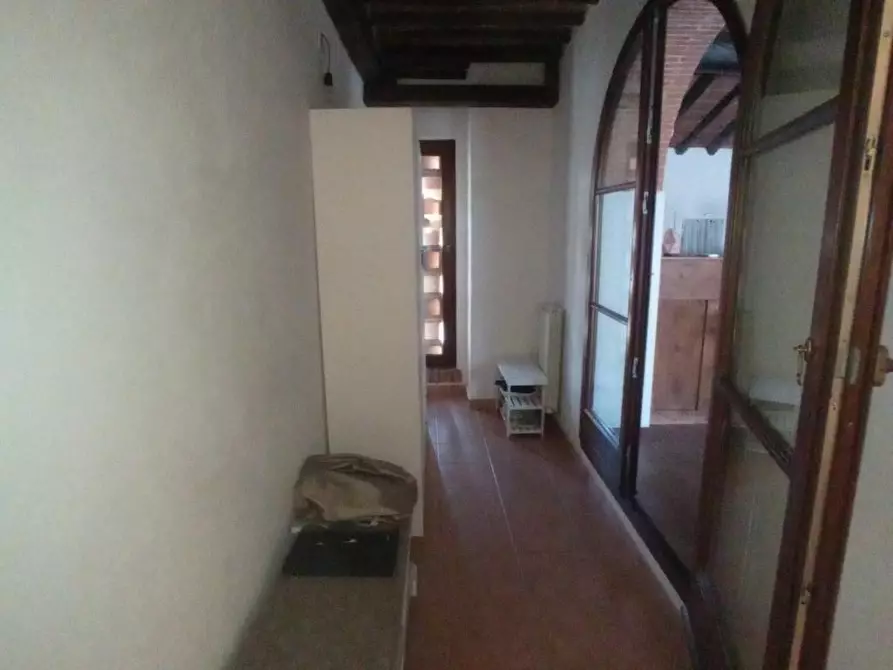 Immagine 31 di Rustico / casale in vendita  a Capannori