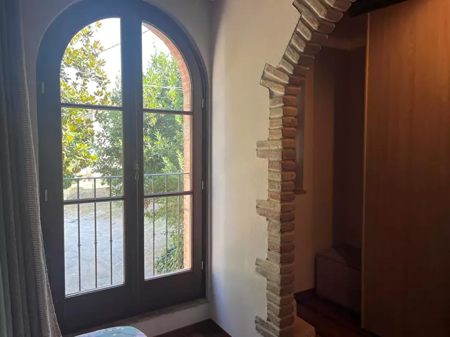 Immagine 28 di Rustico / casale in vendita  a Capannori