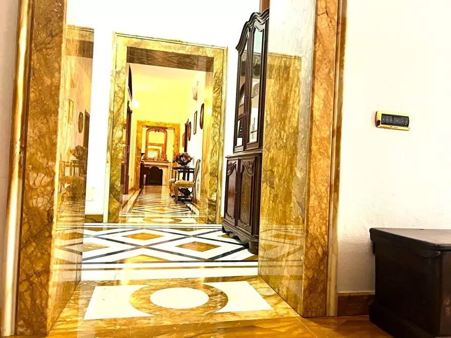 Immagine 8 di Appartamento in vendita  a Massa