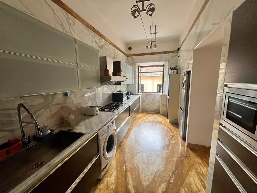 Immagine 6 di Appartamento in vendita  a Massa