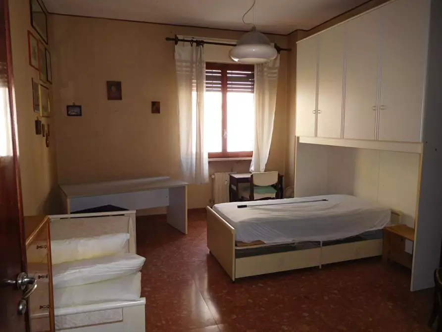 Immagine 12 di Appartamento in vendita  a Pisa