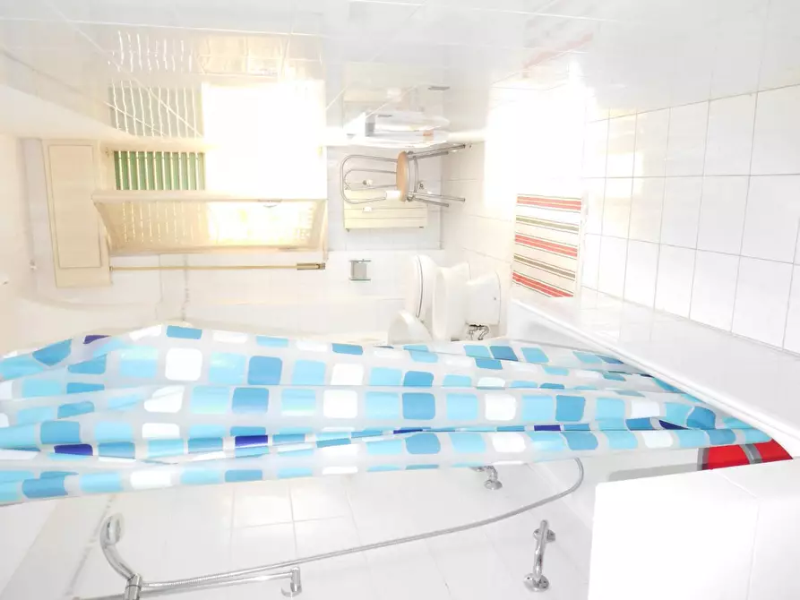 Immagine 17 di Appartamento in vendita  a Pisa