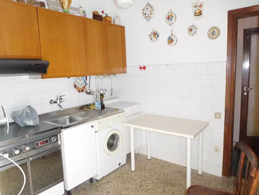 Immagine 5 di Appartamento in vendita  a Pisa