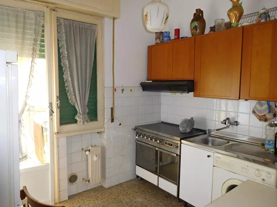 Immagine 4 di Appartamento in vendita  a Pisa