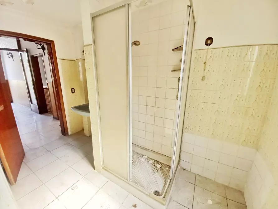 Immagine 19 di Villa in vendita  a Castelfiorentino