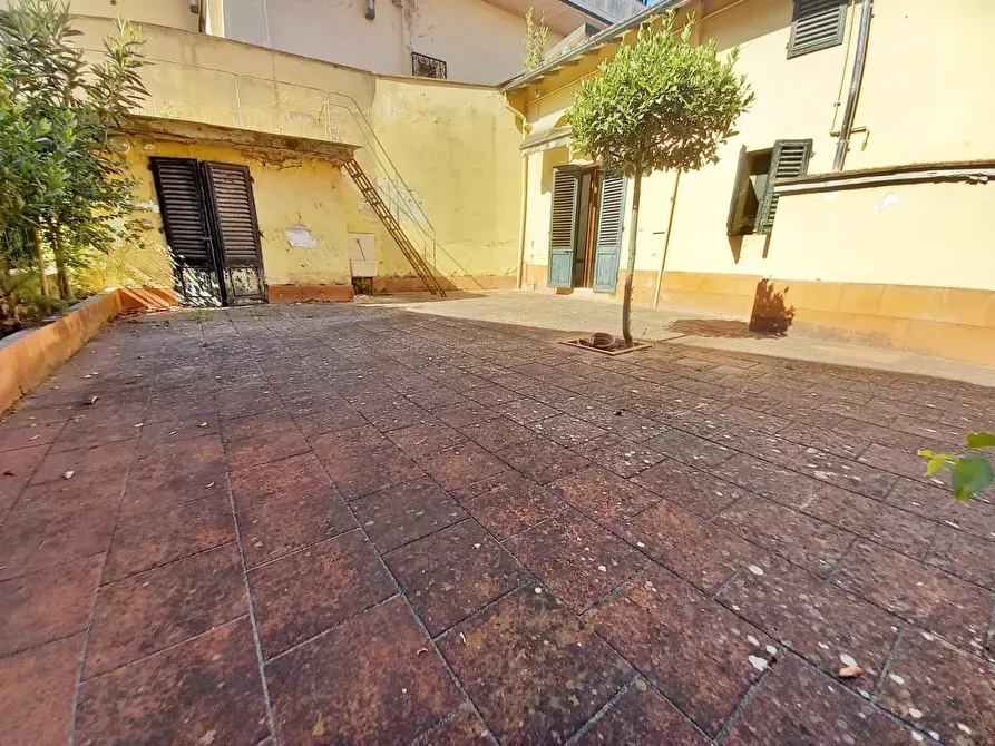 Immagine 31 di Villa in vendita  a Castelfiorentino