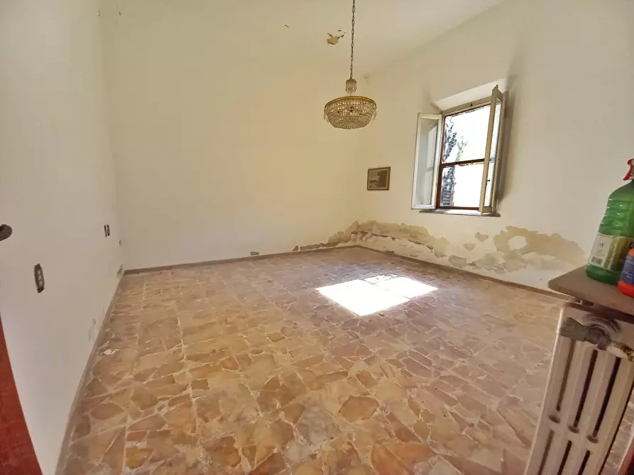 Immagine 11 di Villa in vendita  a Castelfiorentino