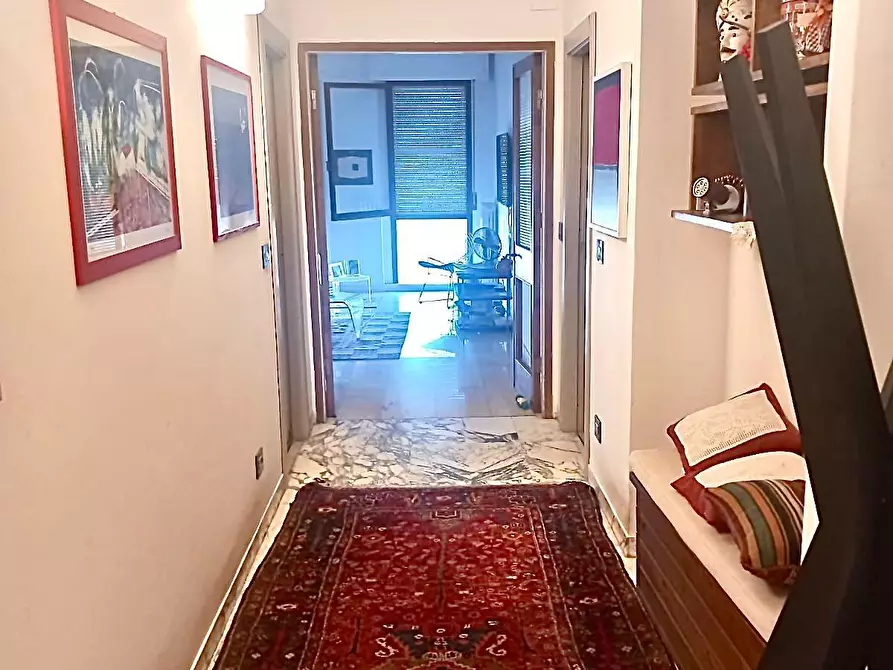 Immagine 4 di Appartamento in vendita  a Massa