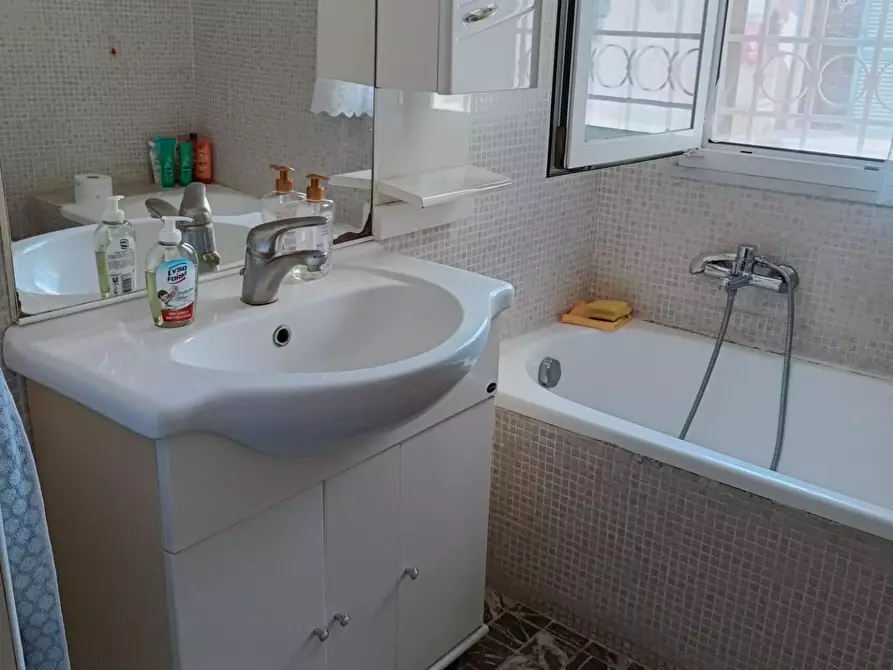 Immagine 12 di Villetta a schiera in vendita  a Livorno