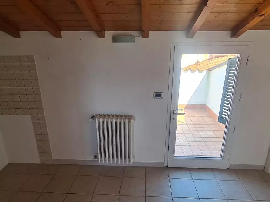 Immagine 38 di Villetta a schiera in vendita  a Livorno