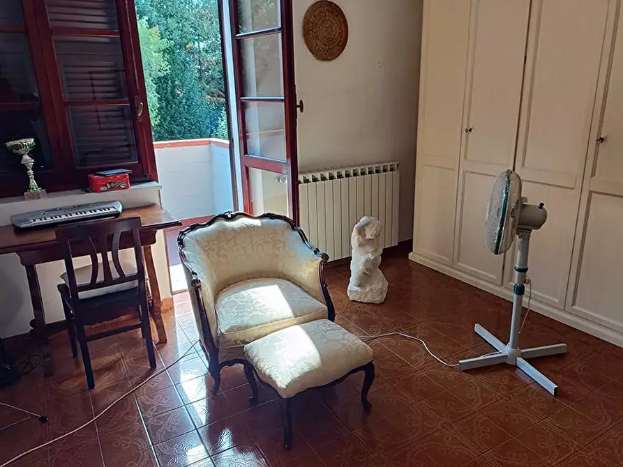 Immagine 29 di Porzione di casa in vendita  a Carrara