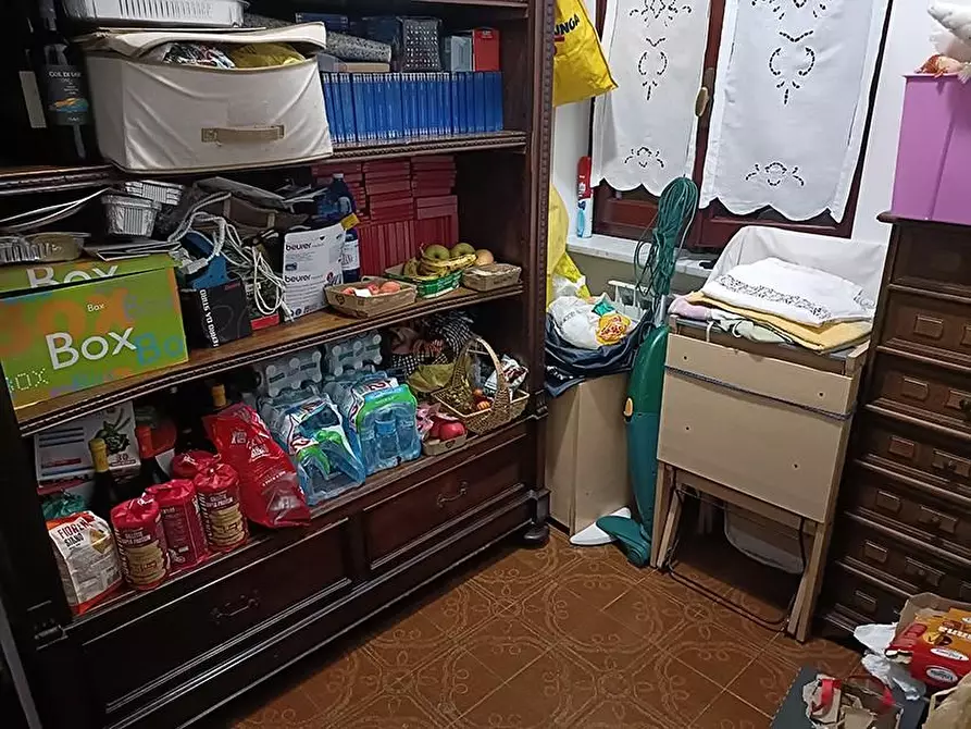 Immagine 35 di Porzione di casa in vendita  a Carrara