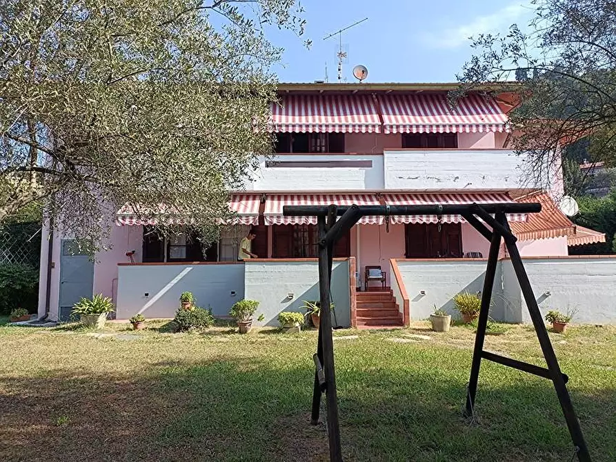 Immagine 10 di Porzione di casa in vendita  a Carrara