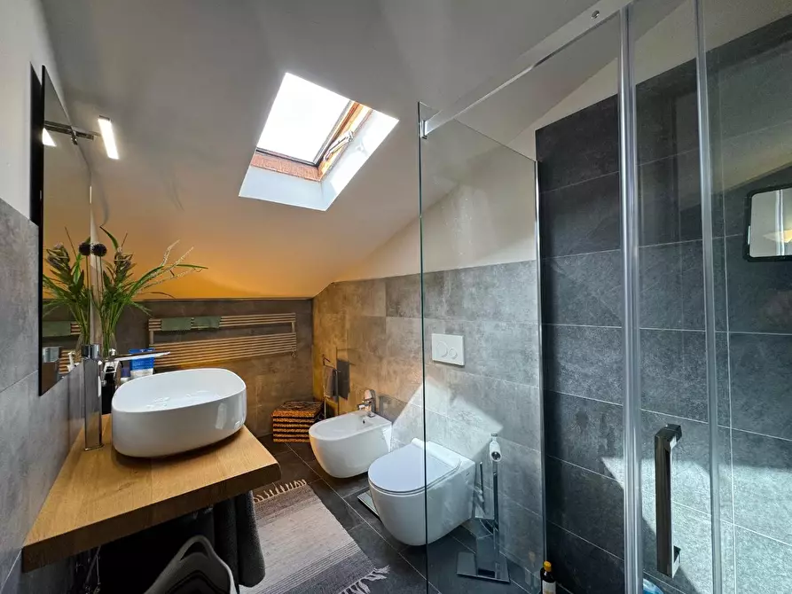 Immagine 19 di Villetta a schiera in vendita  a Montignoso