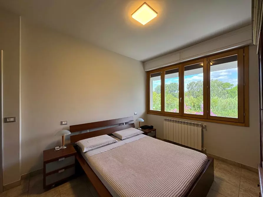 Immagine 14 di Villetta a schiera in vendita  a Montignoso