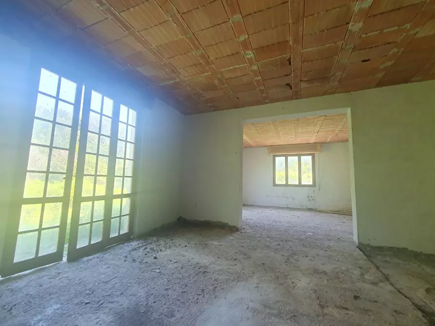 Immagine 57 di Casa bifamiliare in vendita  a Lucca