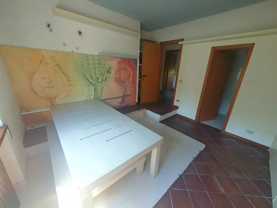 Immagine 51 di Casa bifamiliare in vendita  a Lucca