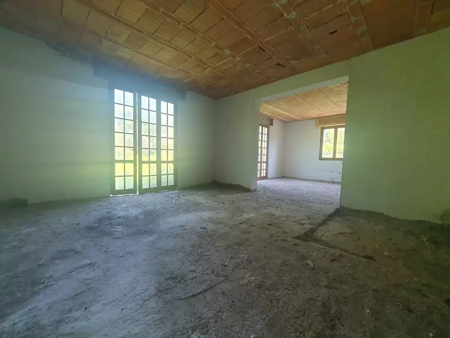 Immagine 59 di Casa bifamiliare in vendita  a Lucca