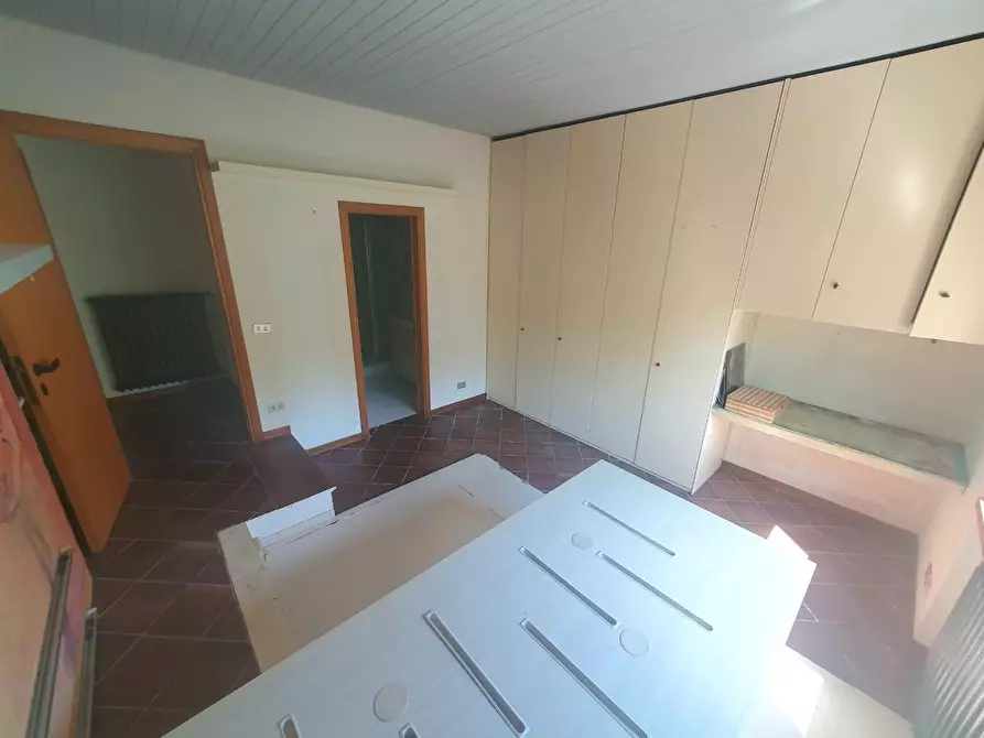 Immagine 52 di Casa bifamiliare in vendita  a Lucca