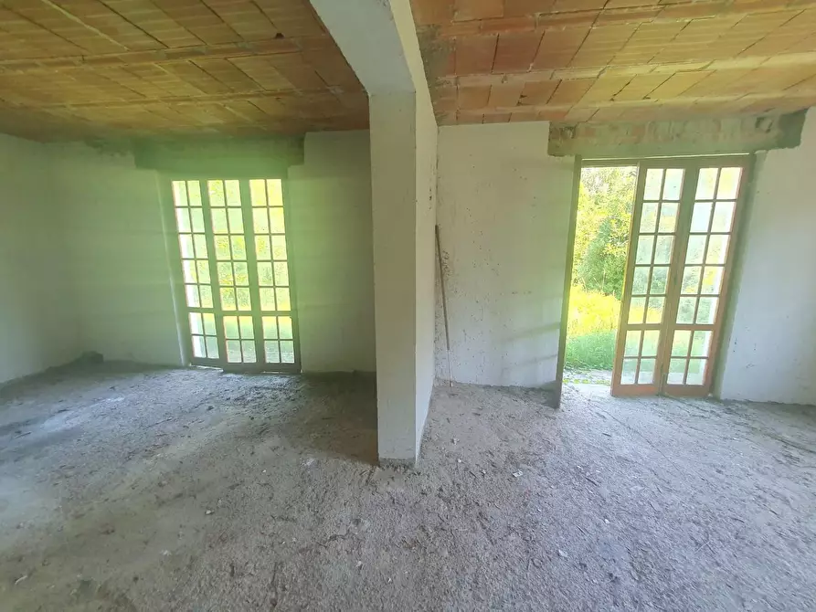 Immagine 61 di Casa bifamiliare in vendita  a Lucca