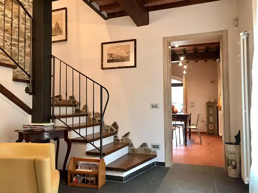 Immagine 12 di Rustico / casale in vendita  a Camaiore