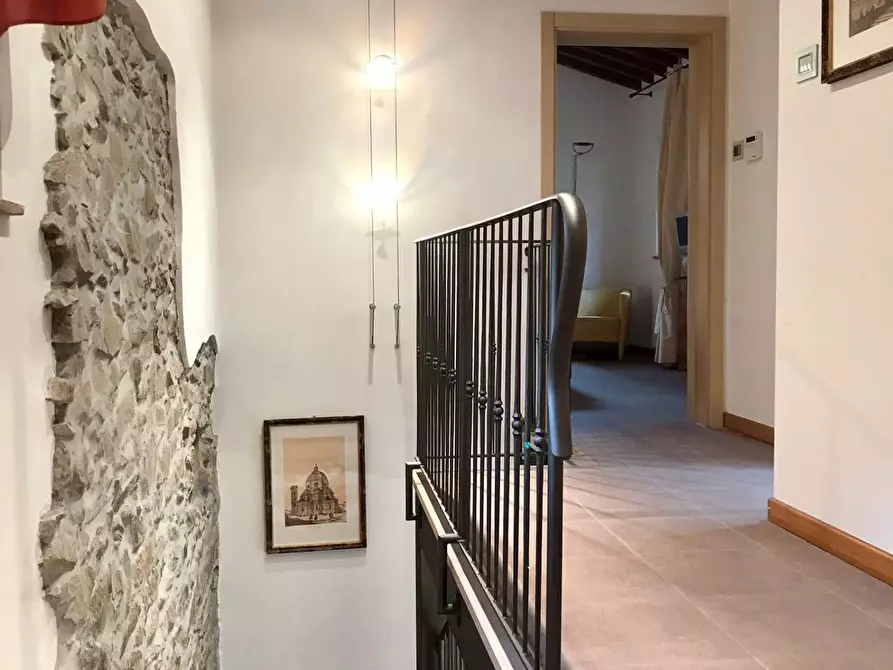 Immagine 23 di Rustico / casale in vendita  a Camaiore