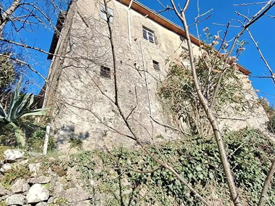 Immagine 1 di Porzione di casa in vendita  a Pescaglia