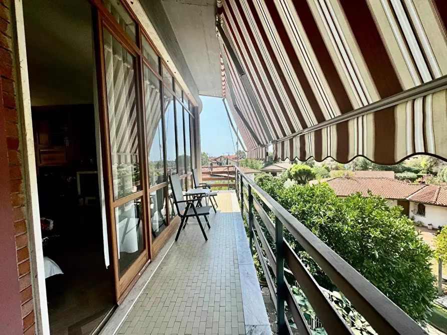 Immagine 17 di Villa in vendita  a Massa