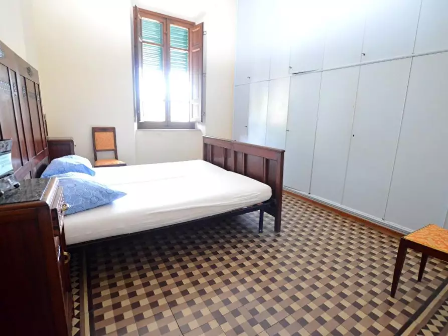Immagine 18 di Villa in vendita  a Lucca