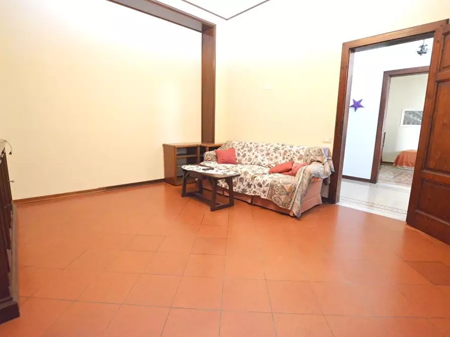 Immagine 7 di Villa in vendita  a Lucca