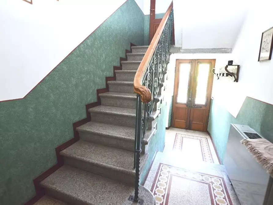 Immagine 13 di Villa in vendita  a Lucca