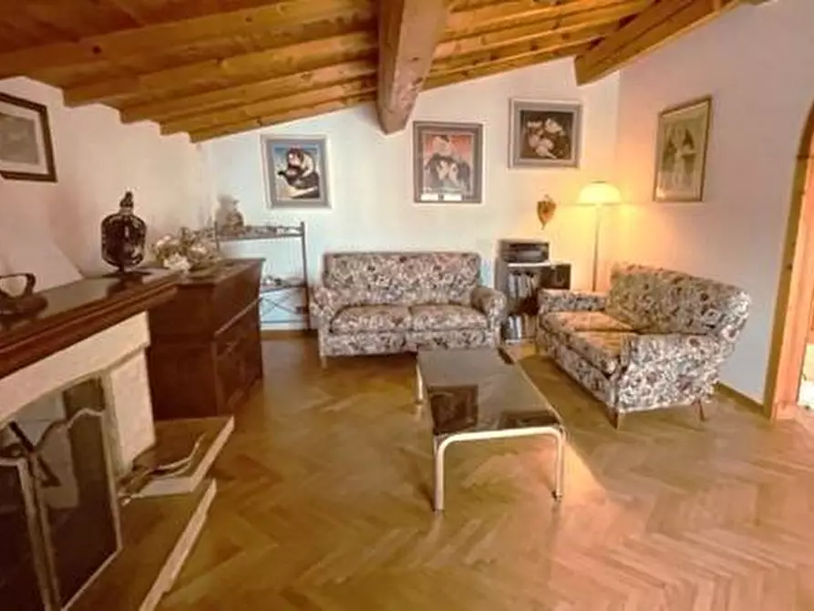 Immagine 1 di Appartamento in vendita  a Pisa