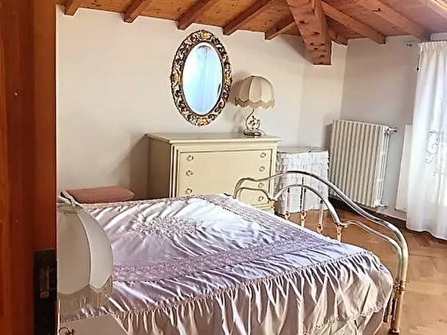 Immagine 15 di Mansarda in vendita  a Pisa