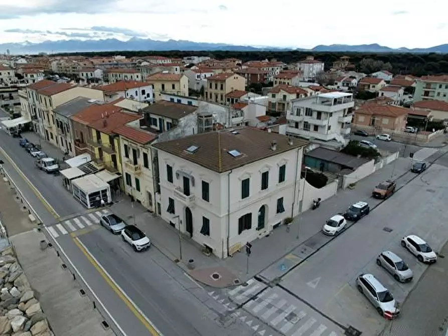 Immagine 17 di Mansarda in vendita  a Pisa