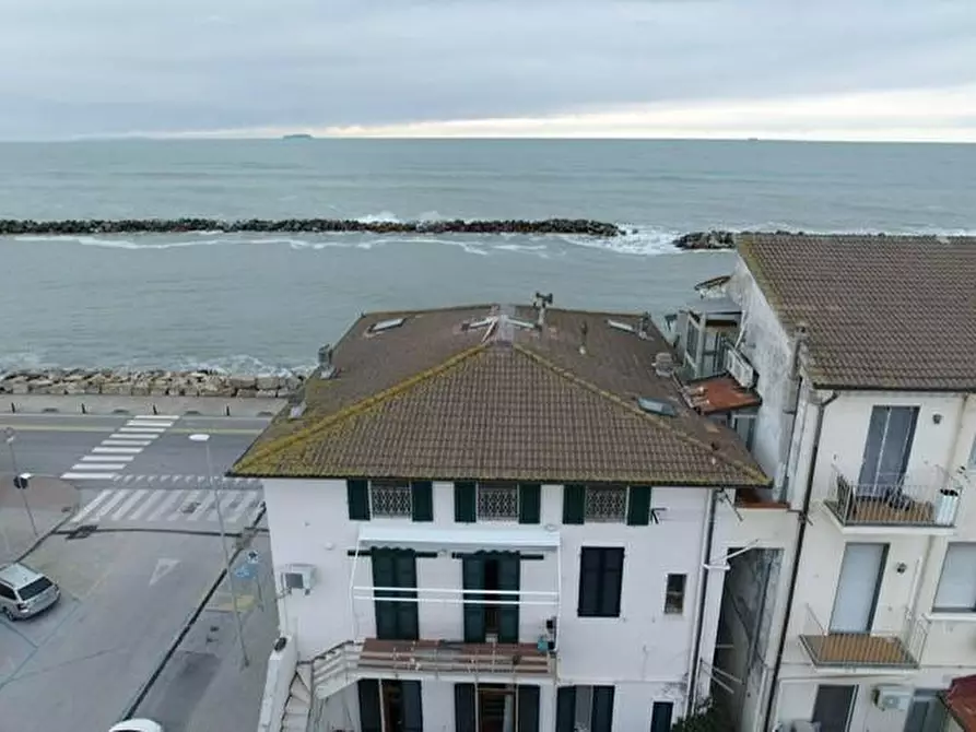 Immagine 18 di Mansarda in vendita  a Pisa