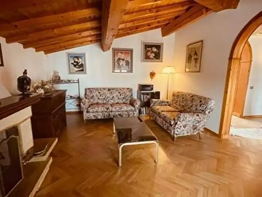 Immagine 6 di Mansarda in vendita  a Pisa