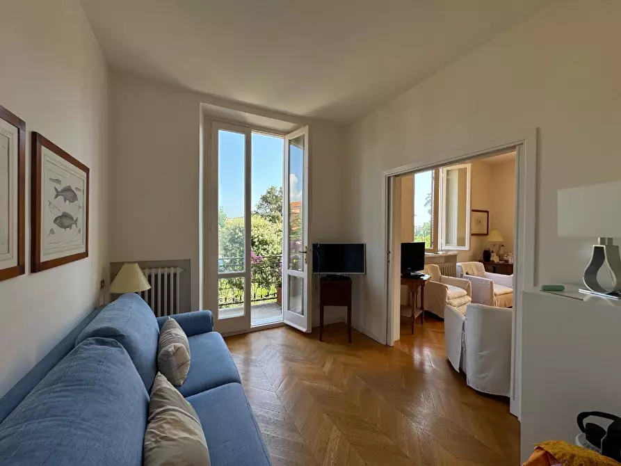 Immagine 7 di Appartamento in vendita  a Forte Dei Marmi