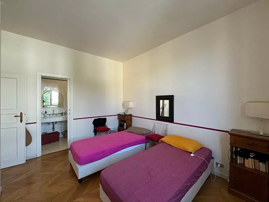 Immagine 16 di Appartamento in vendita  a Forte Dei Marmi