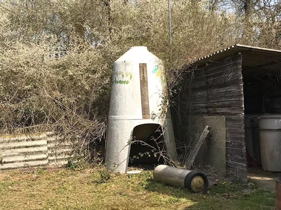 Immagine 10 di Terreno agricolo in vendita  a Fucecchio