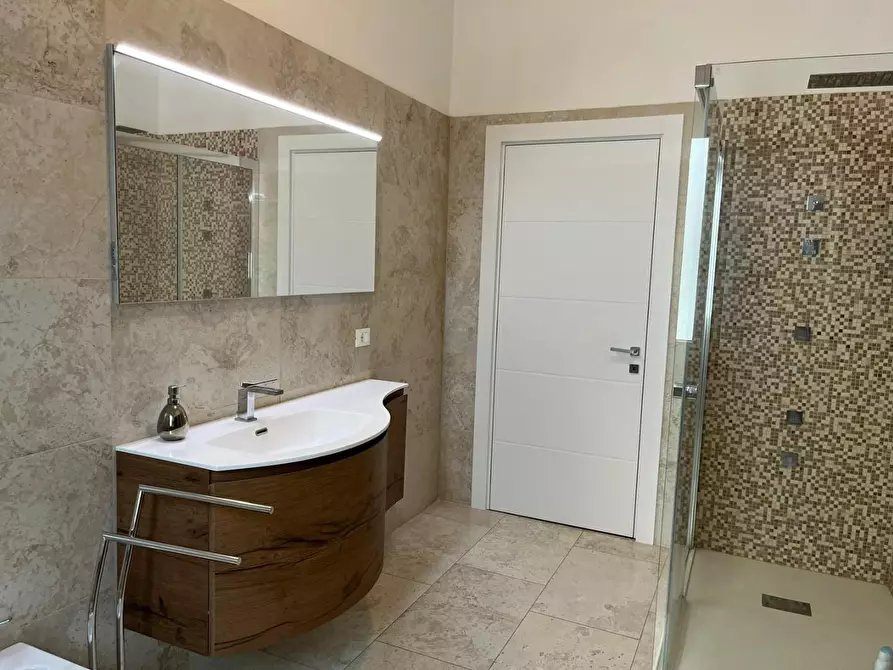 Immagine 22 di Casa bifamiliare in vendita  a Cecina