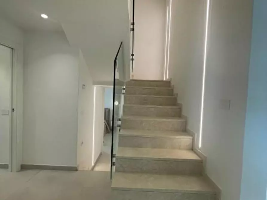 Immagine 19 di Villa in vendita  a Pietrasanta