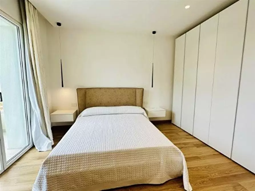 Immagine 41 di Villa in vendita  a Pietrasanta