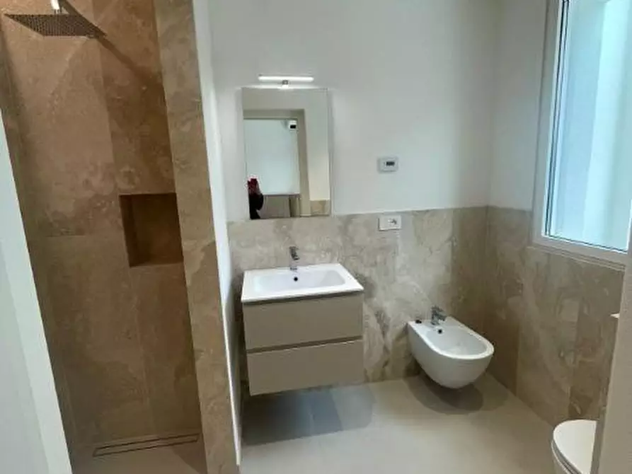 Immagine 45 di Villa in vendita  a Pietrasanta