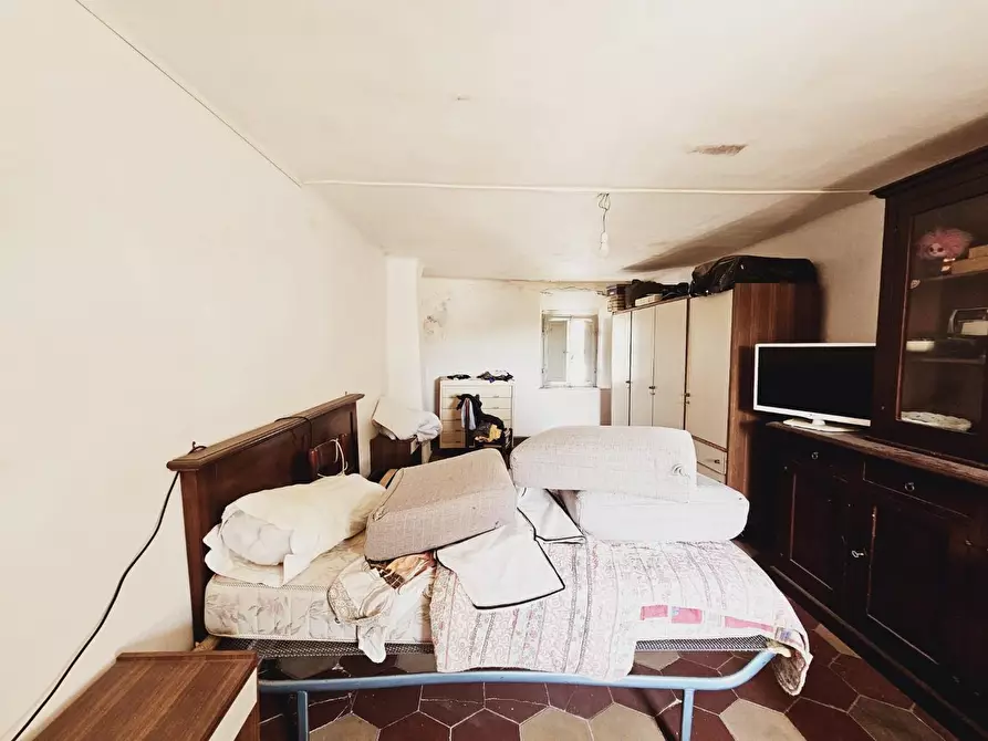 Immagine 13 di Terratetto in vendita  a Massa